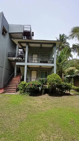 Suki Beach Resort — Standard Aircon Room E