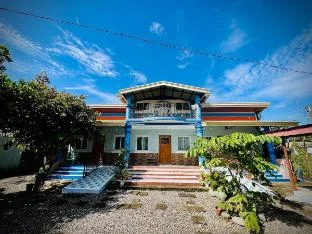 ELYU Staycation House near Bacnotan Beach
