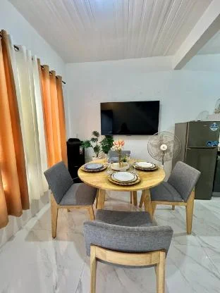 Sofia’s Town House | Free Coffee | Free Parking