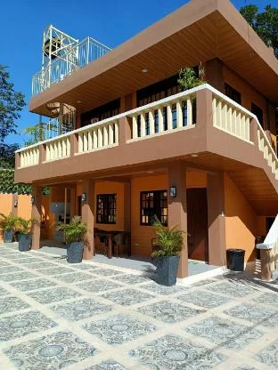 Villa Catalina Beach Resort
