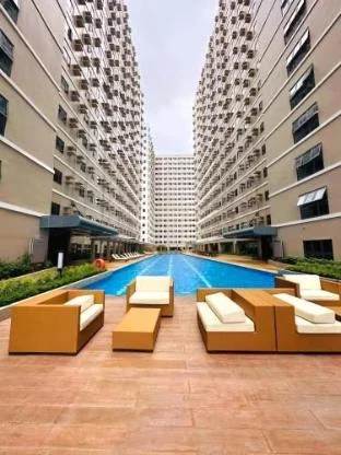 Acellyne's Suites at Green 2 Residences