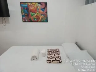 A budget stay in Manilan nr LRT Tayuman and SM