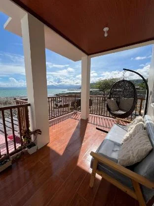 Cloud 9 Beach House Dingalan