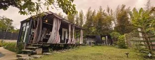 Podscape Tagaytay. Rainy Days Luxury Cabin.