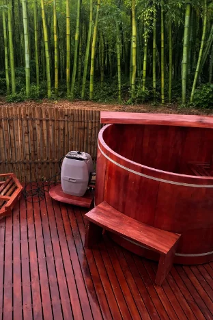 Balai Hermès is a vacation house situated in Pangl