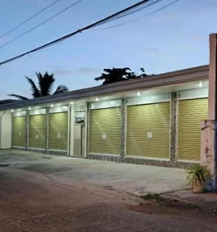 Beach House up to 8 w/ Kitchen AC & Wi-Fi Fully Furnished