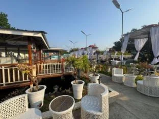 JMACKS RESORT HOTEL