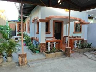 21 Capacity House Angelina Homestay