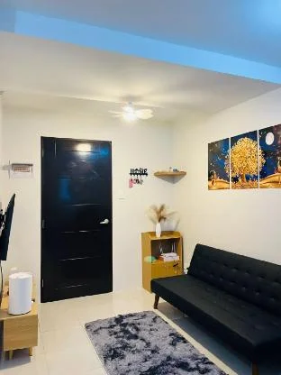 2BR Condo: 4-6 pax. Your home away from home.