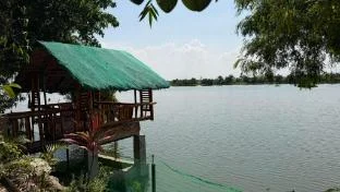 Mahogany Riverview