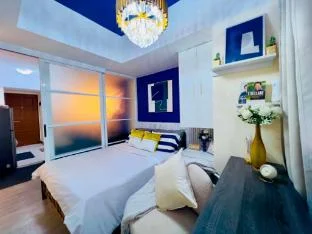 Vivaldi Downtown Condo- Cityview