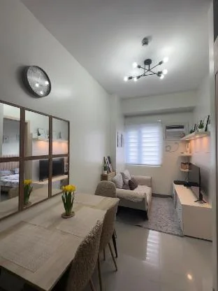 J&S Suite @ SMDC Charm Residences