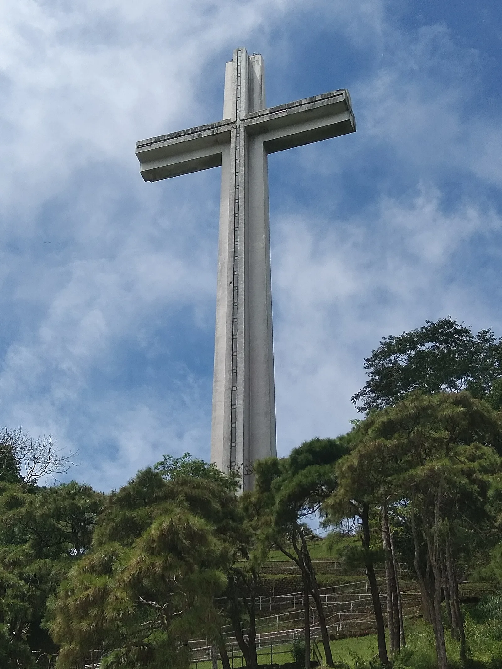 Bataan Travel Guide 2026 — Mt. Samat, Death March Route & Hidden Beaches