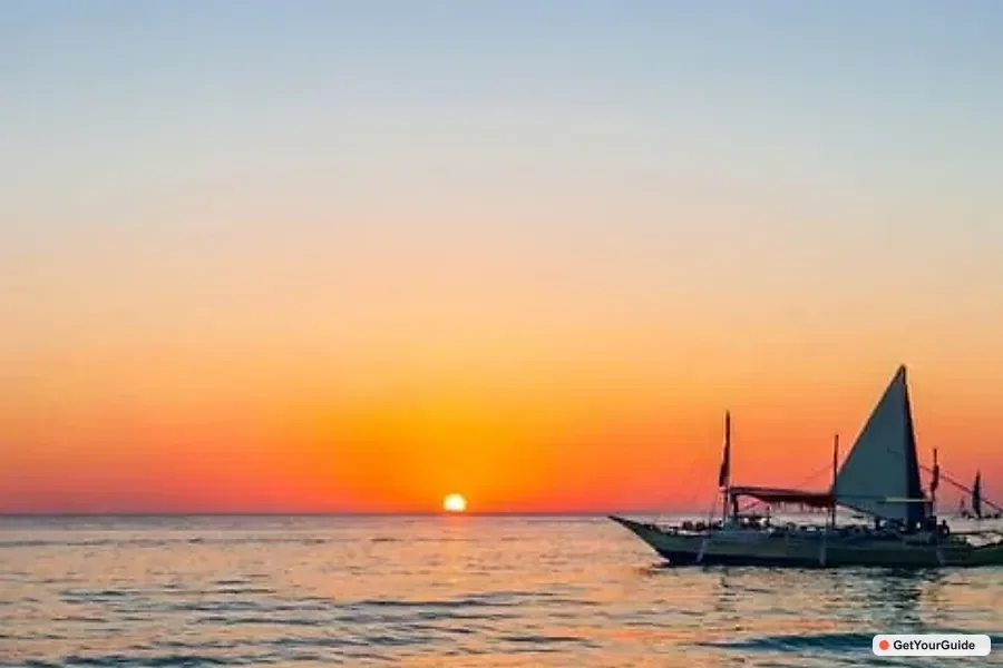 Private Island-Hopping Tour and Buffet Dinner