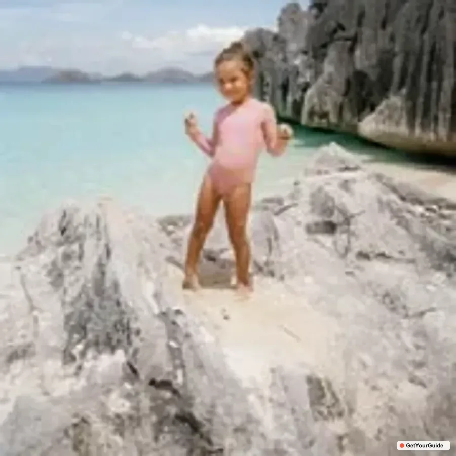 Private Island-Hopping Tour on a Yacht or Speedboat