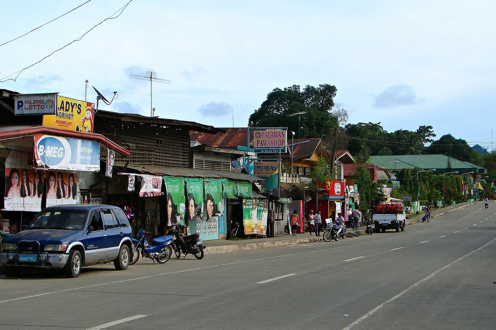 East Bohol Private Tour: Anda, Waterfalls & Lamanok Island