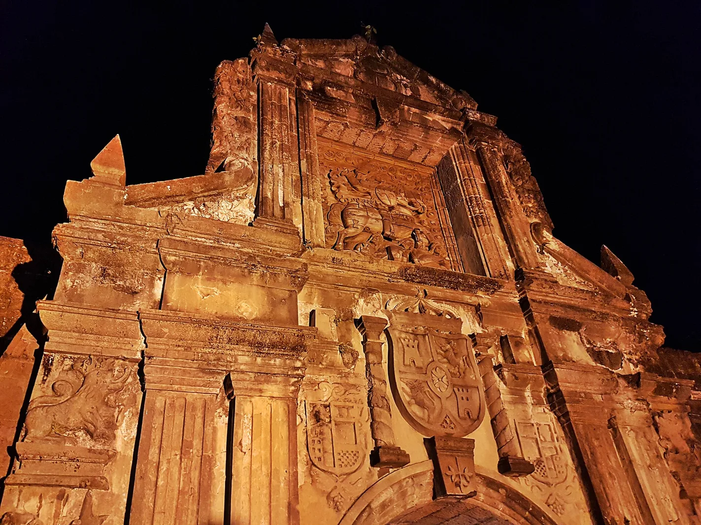 Explore Manila Like a Local: Tondo, Binondo and Intramuros Tour 1