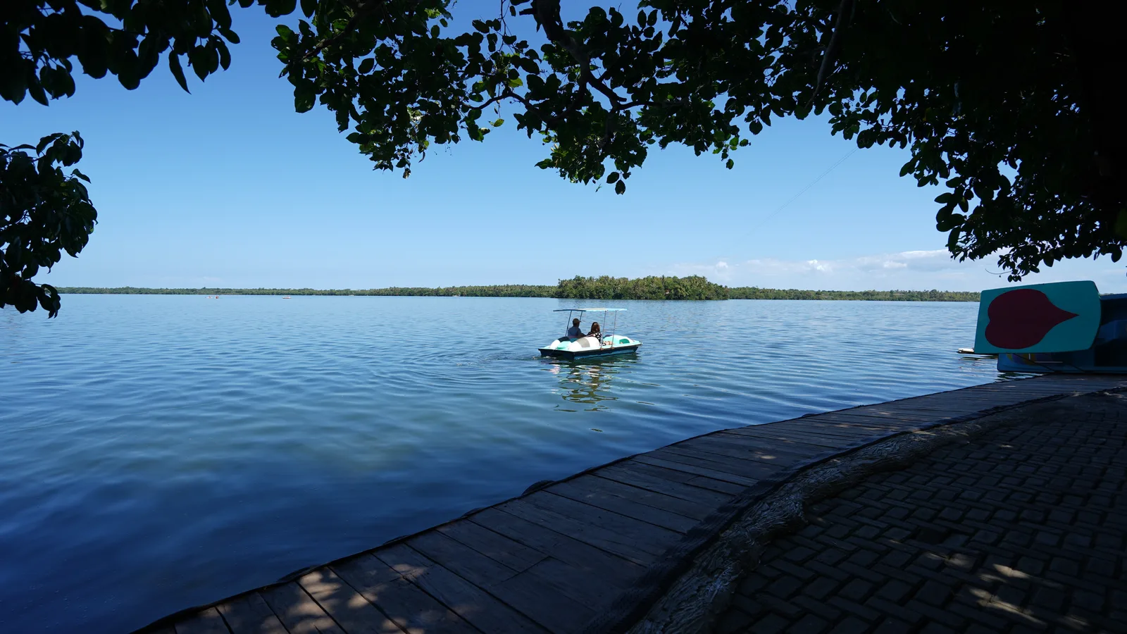 Full-Day Camotes Islands Tour: Caves, Lake & Beach