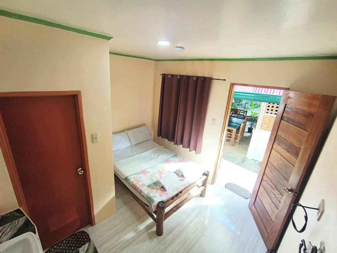 Rose Apartments photo 2