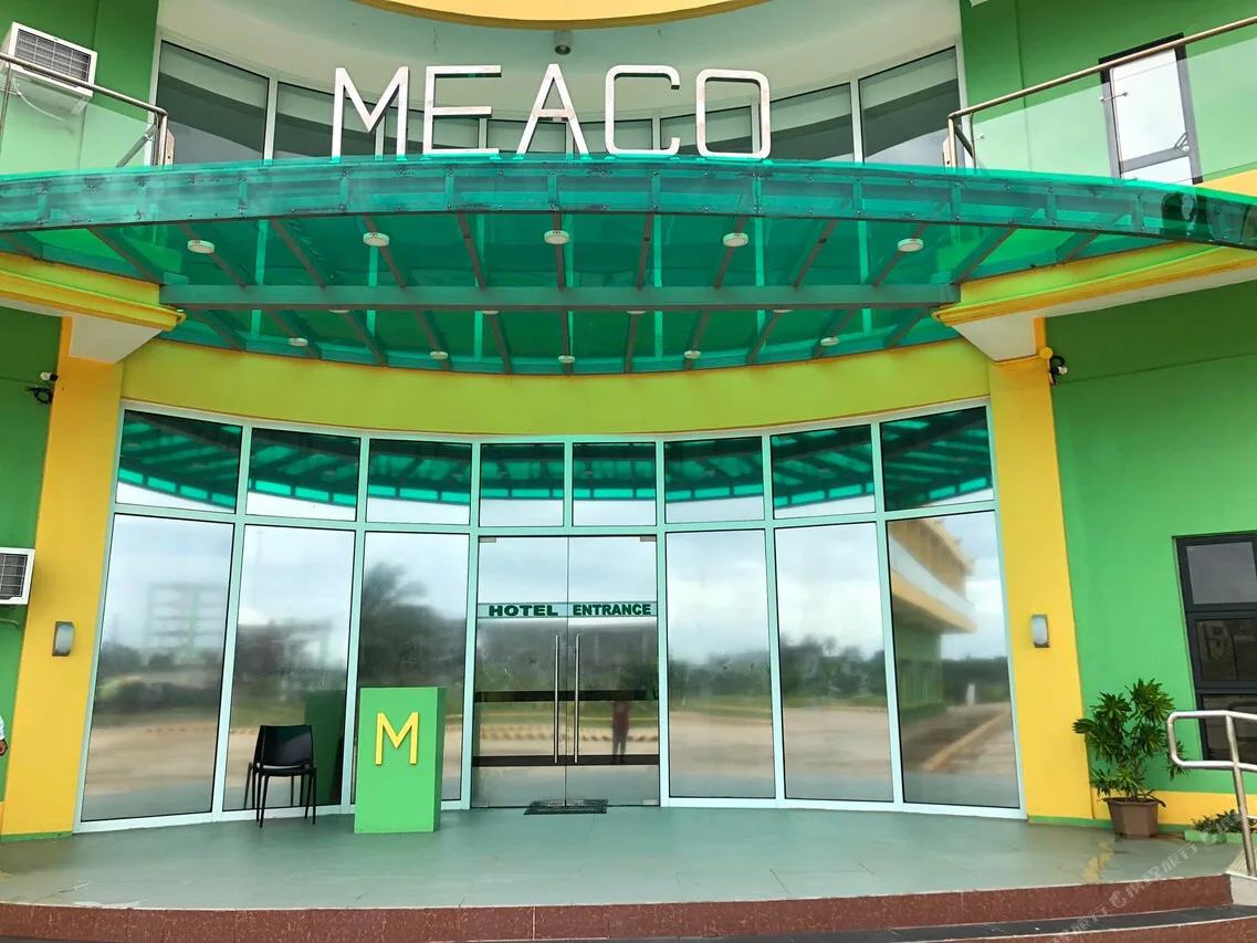 Meaco Royal Hotel- Aparri photo 2