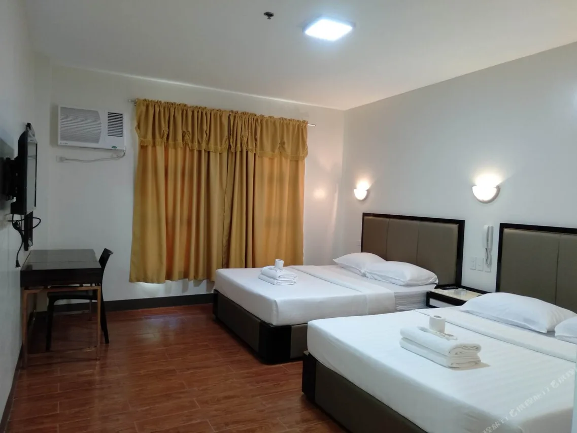Meaco Royal Hotel- Aparri photo 3