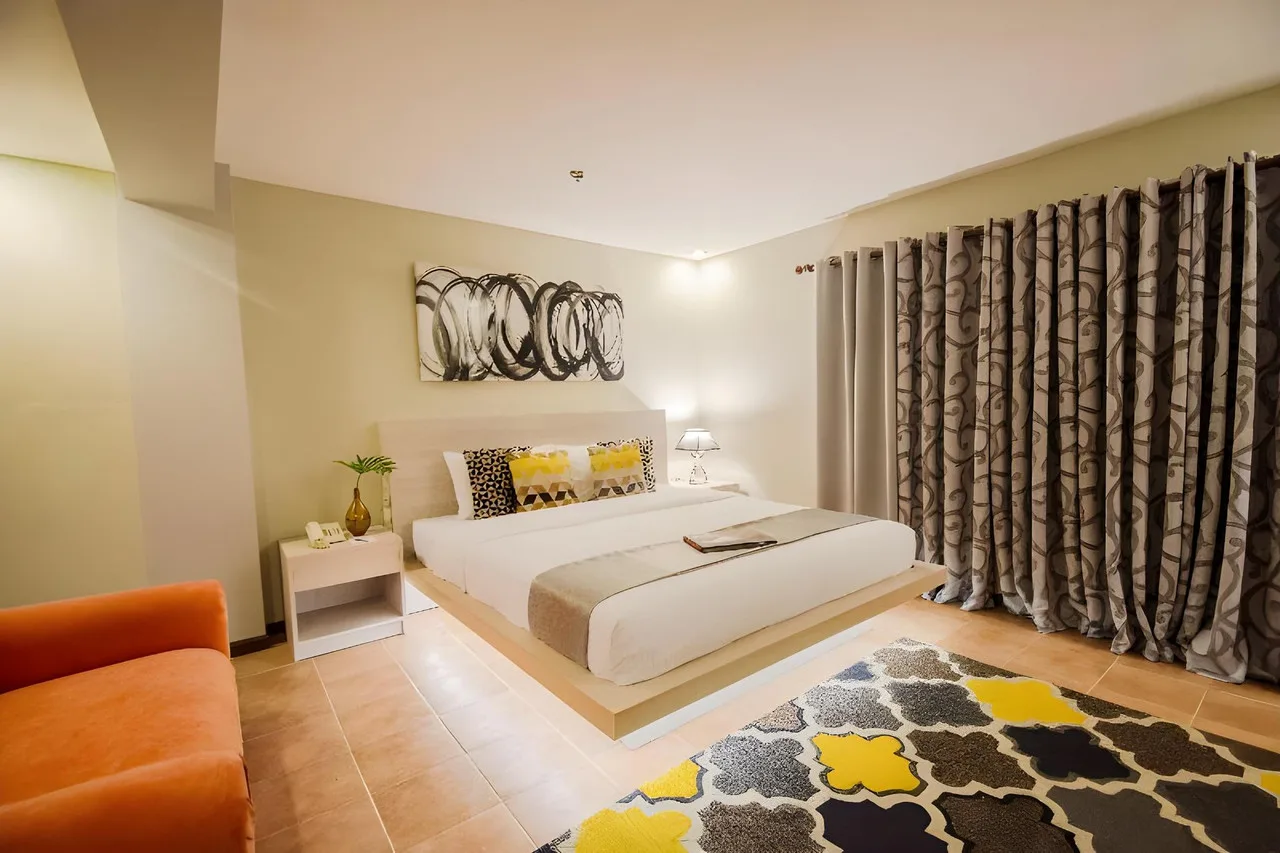 Almont City Hotel photo 3