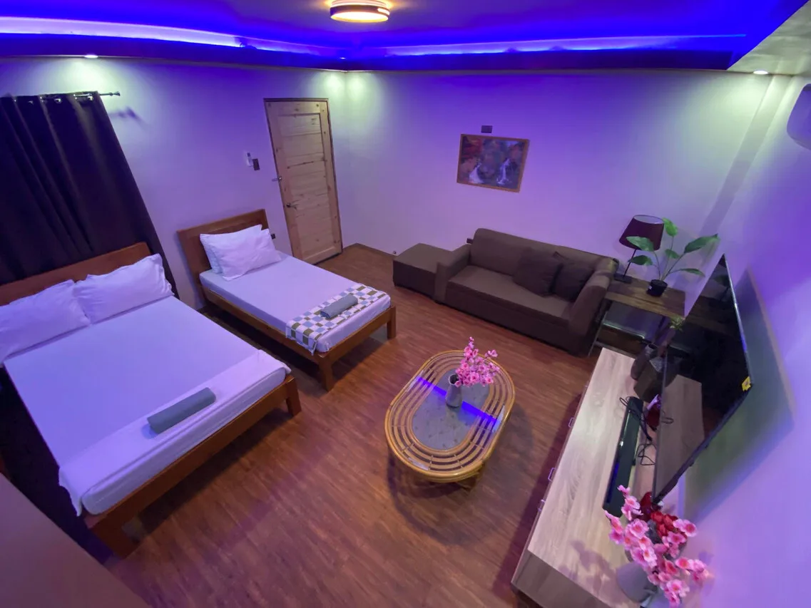 Momshie's Apartelle and Restaurant photo 4