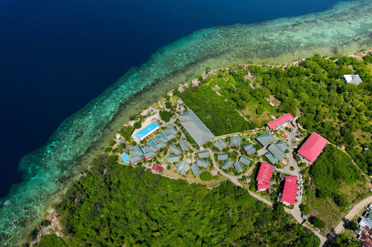 H Resort Bohol - The Coral Cliff by SMS Hospitality photo 4