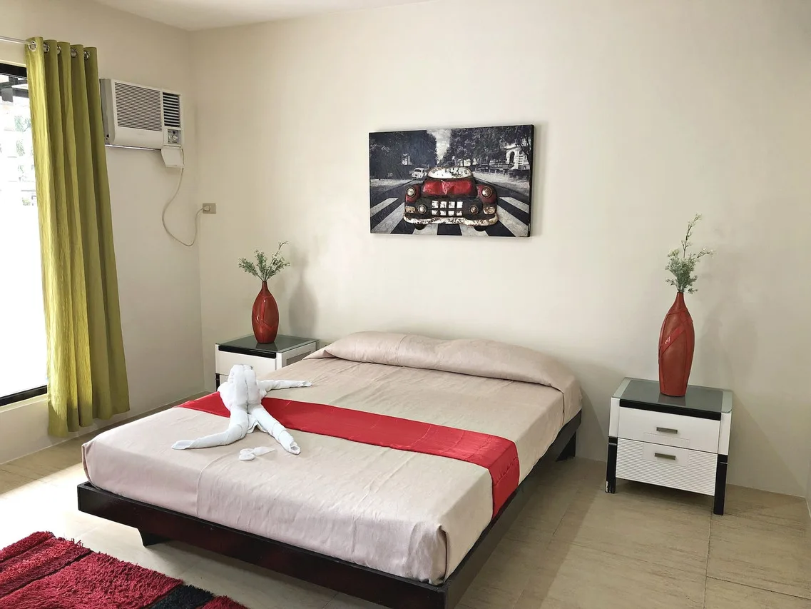 Quezon Premier Hotel Candelaria photo 4