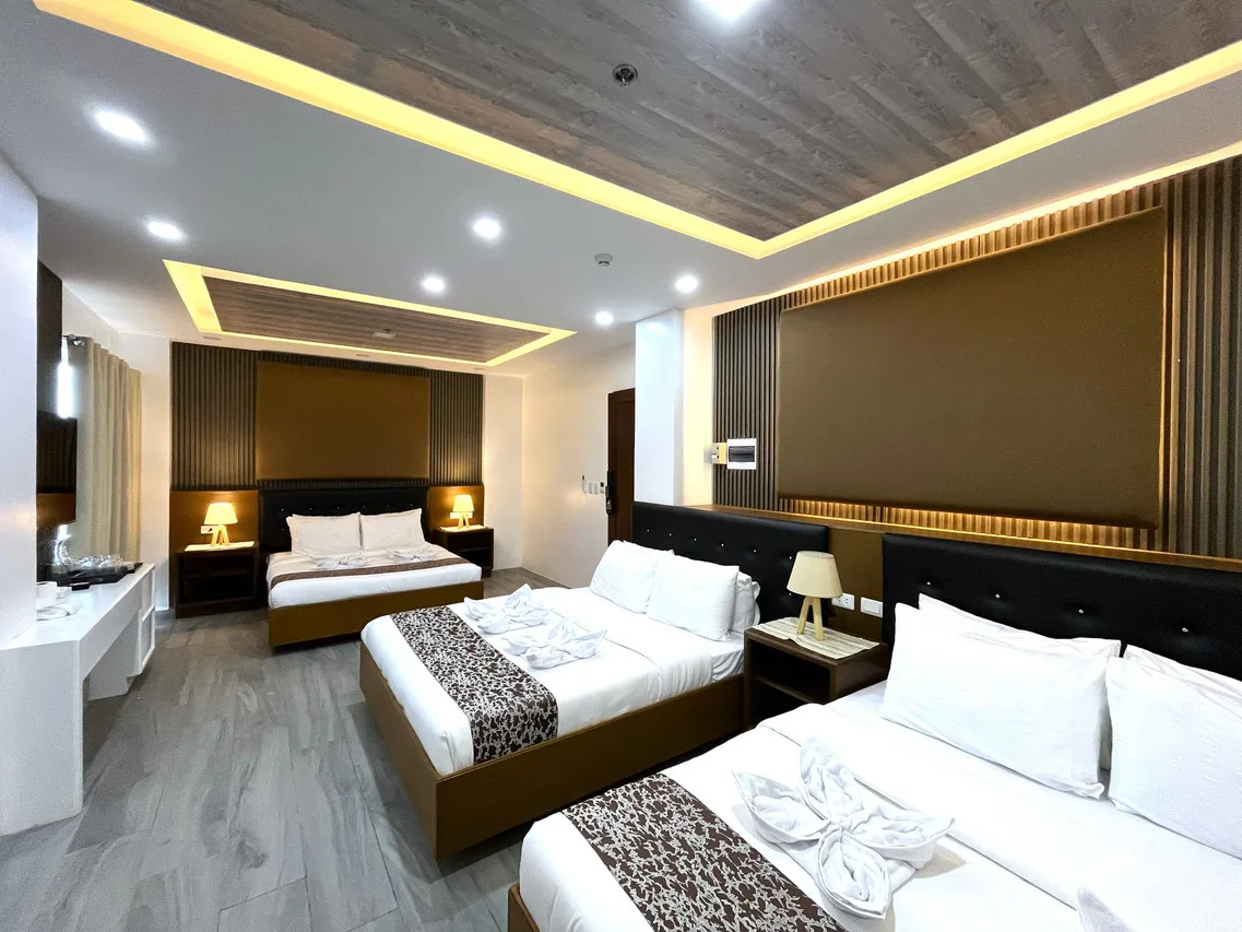 LDR Travellers Inn photo 2