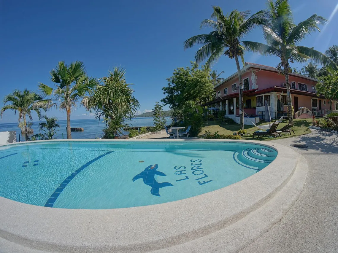 Las Flores Beachside Hotel photo 3