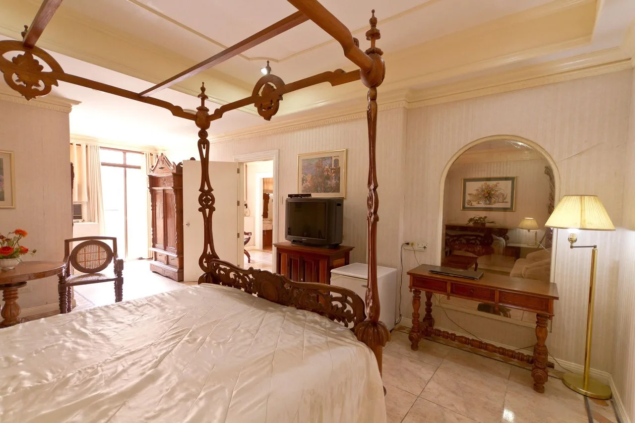 Crown Regency Residences - Cebu photo 2