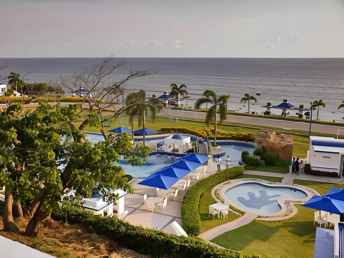 Thunderbird Resorts - Poro Point
