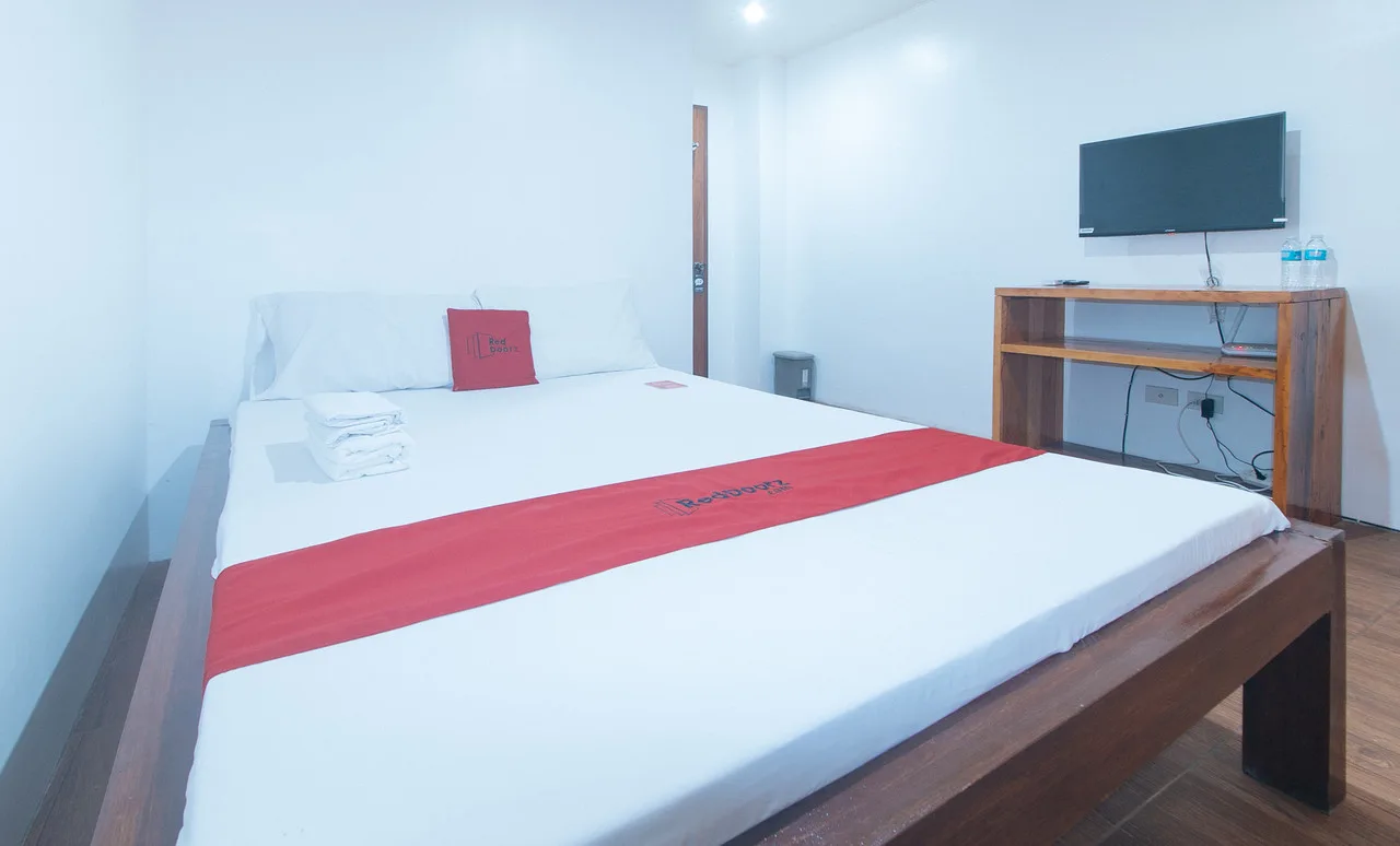 RedDoorz @ Minas Place 2 Banez Ville Tacloban
