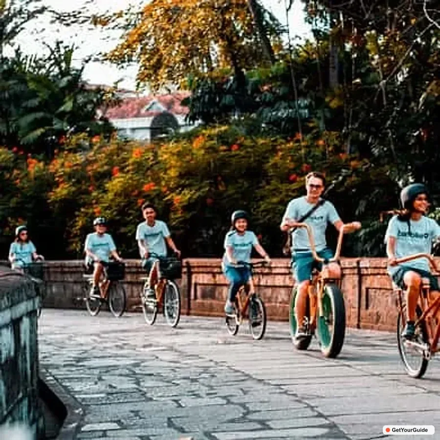 Intramuros, Manila: Historical Bamboo Bike Tour