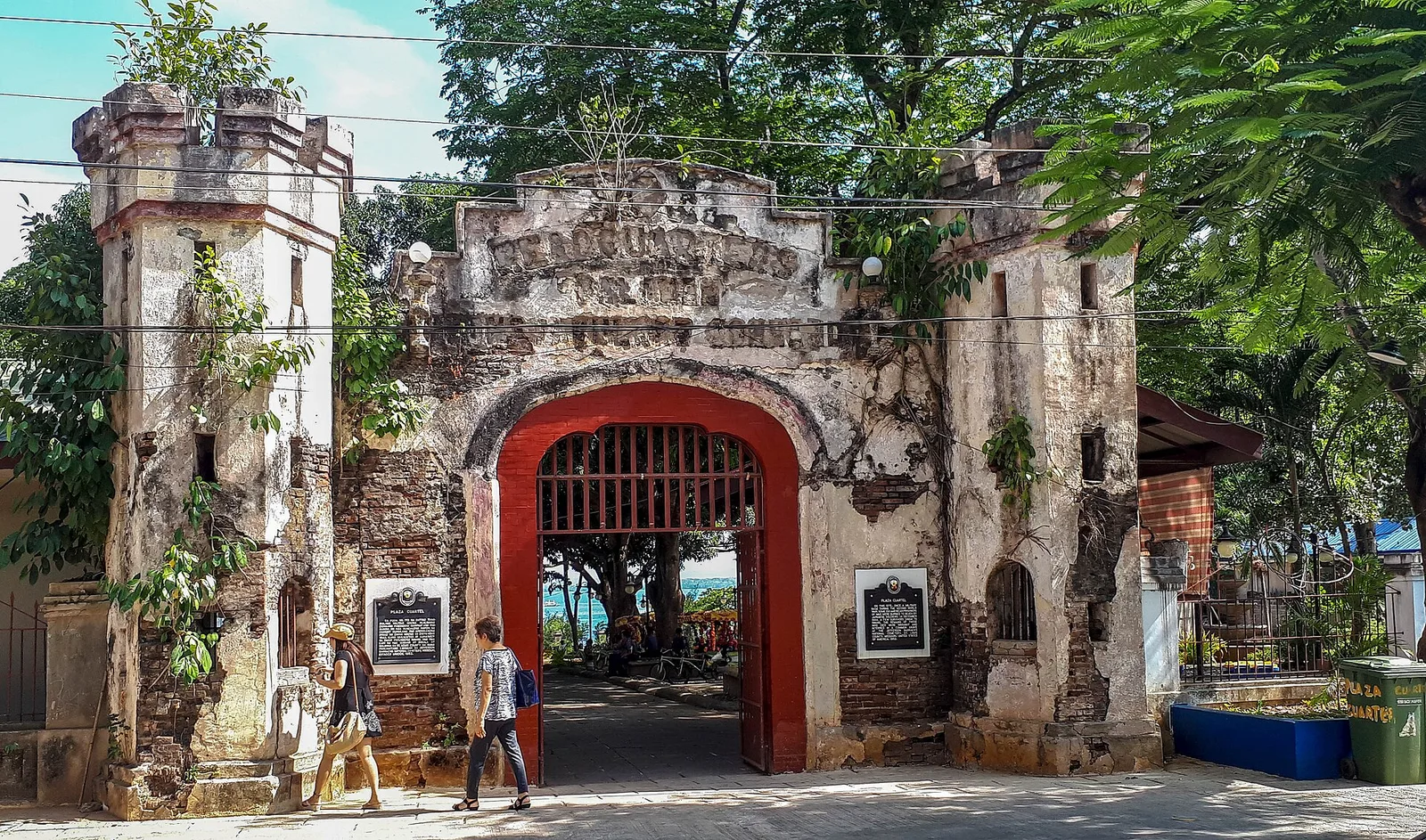 Puerto Princesa Cathedral and Bakers Hill City Tour