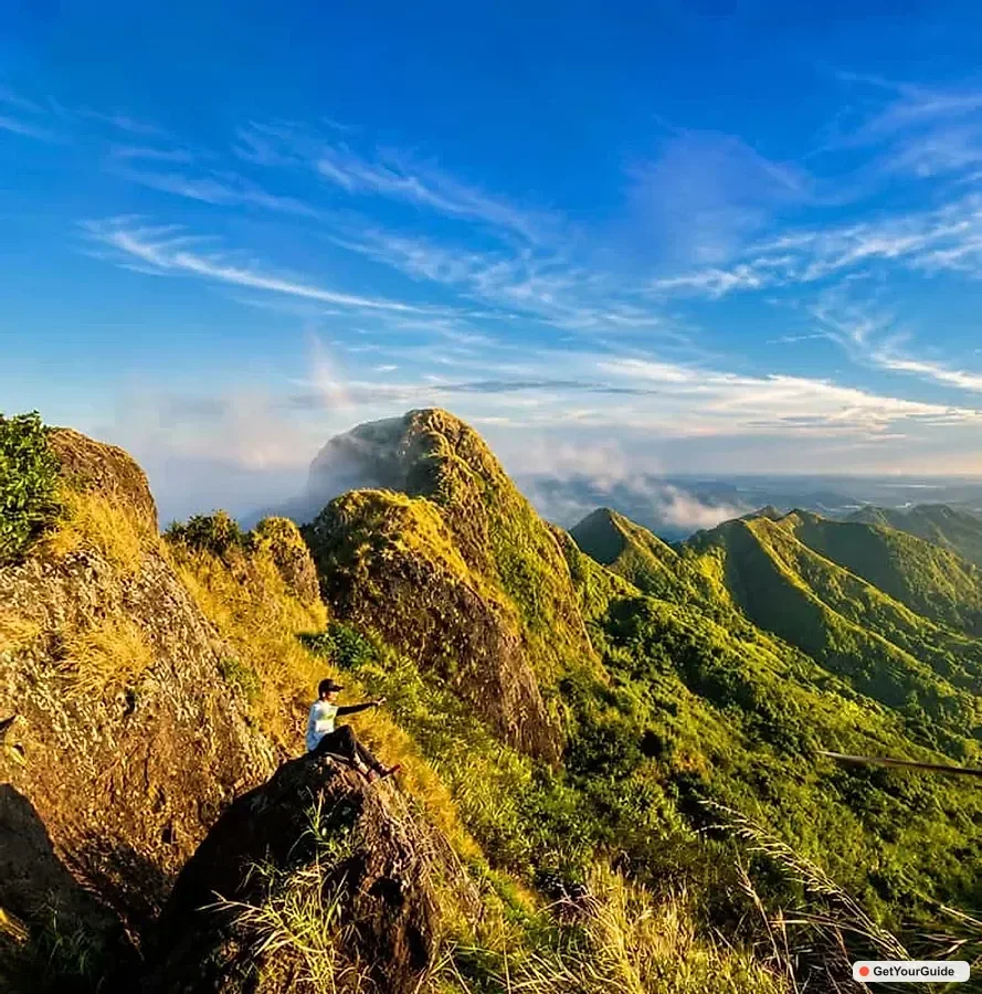 Private Mt. Batulao Hike with Tagaytay Stop