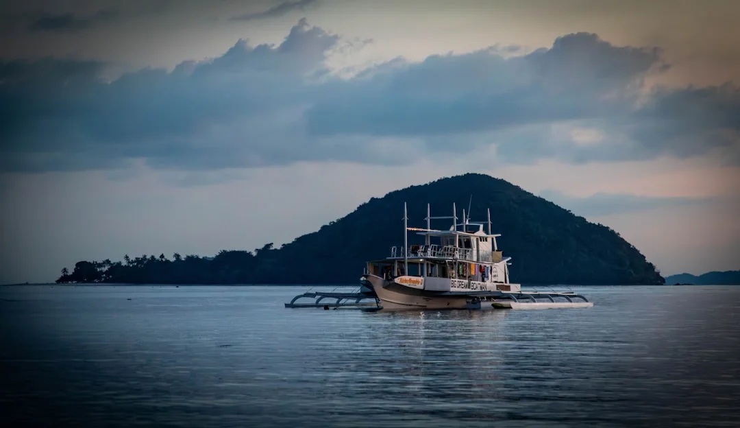 Philippines Luxury Liveaboard — Visayas & Palawan